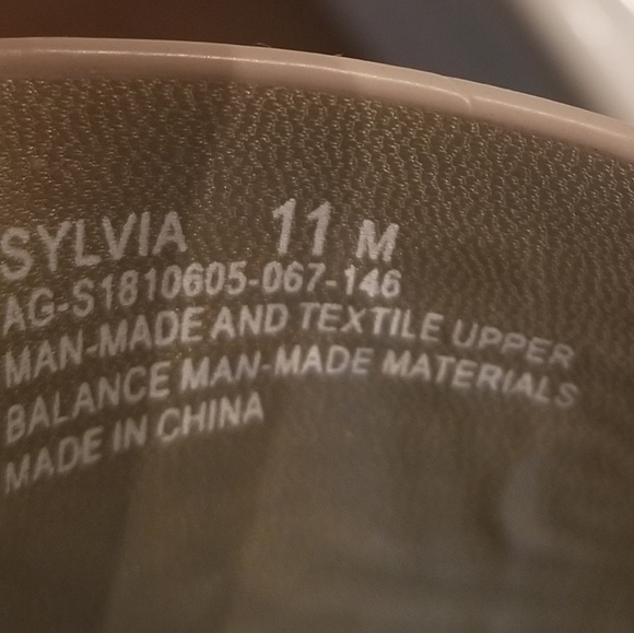 Kim Roger's memory foam shoes - Picture 4 of 5